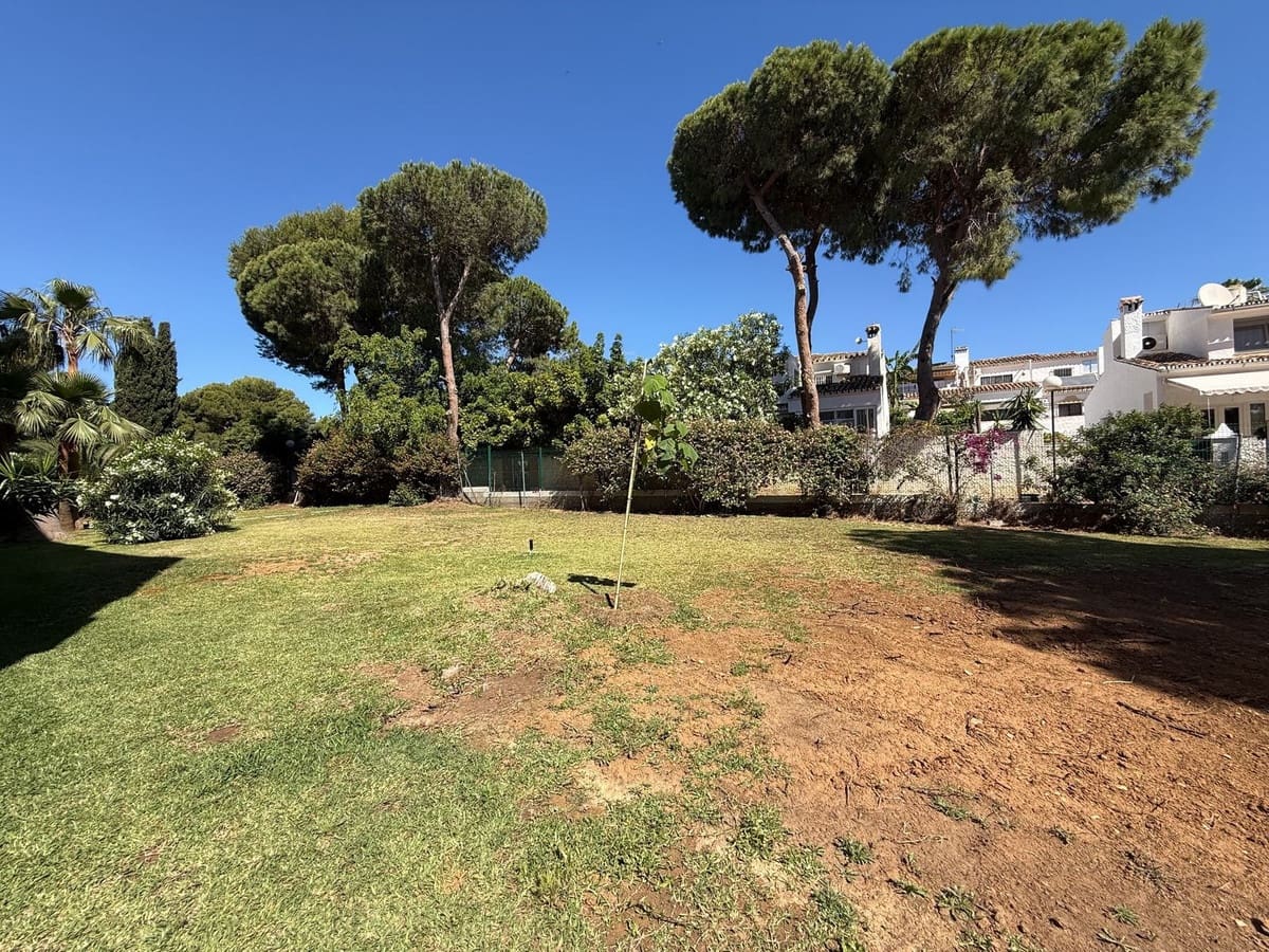 2 sovrum Lägenhet till salu i Calahonda med garage - 295 000 € (Ref: 9854694)