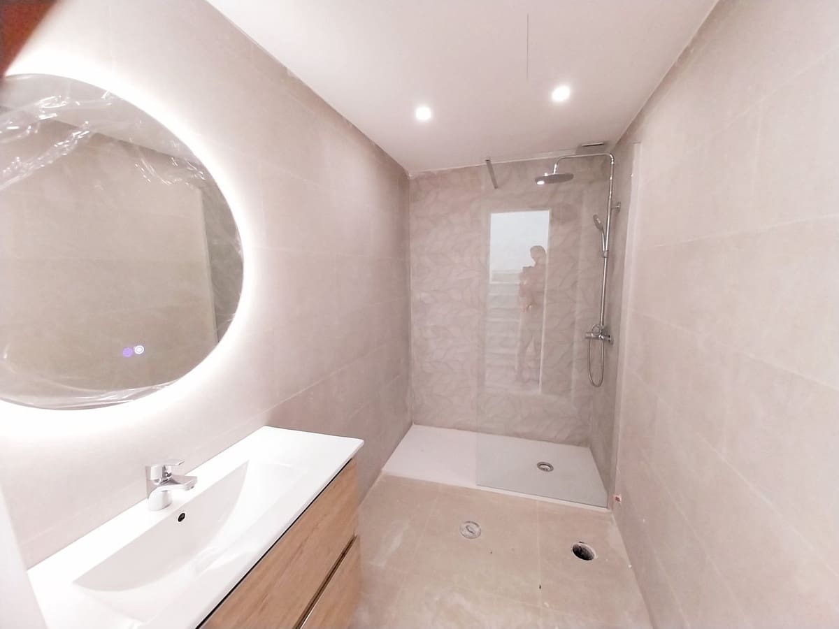 4 sypialnia Dom na sprzedaż w Calahonda z garażem - 639 000 € (Ref: 9854695)