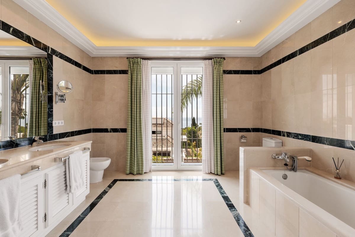 5 soveværelse Villa til salg i Golden Mile - € 5.500.000 (Ref: 9854696)