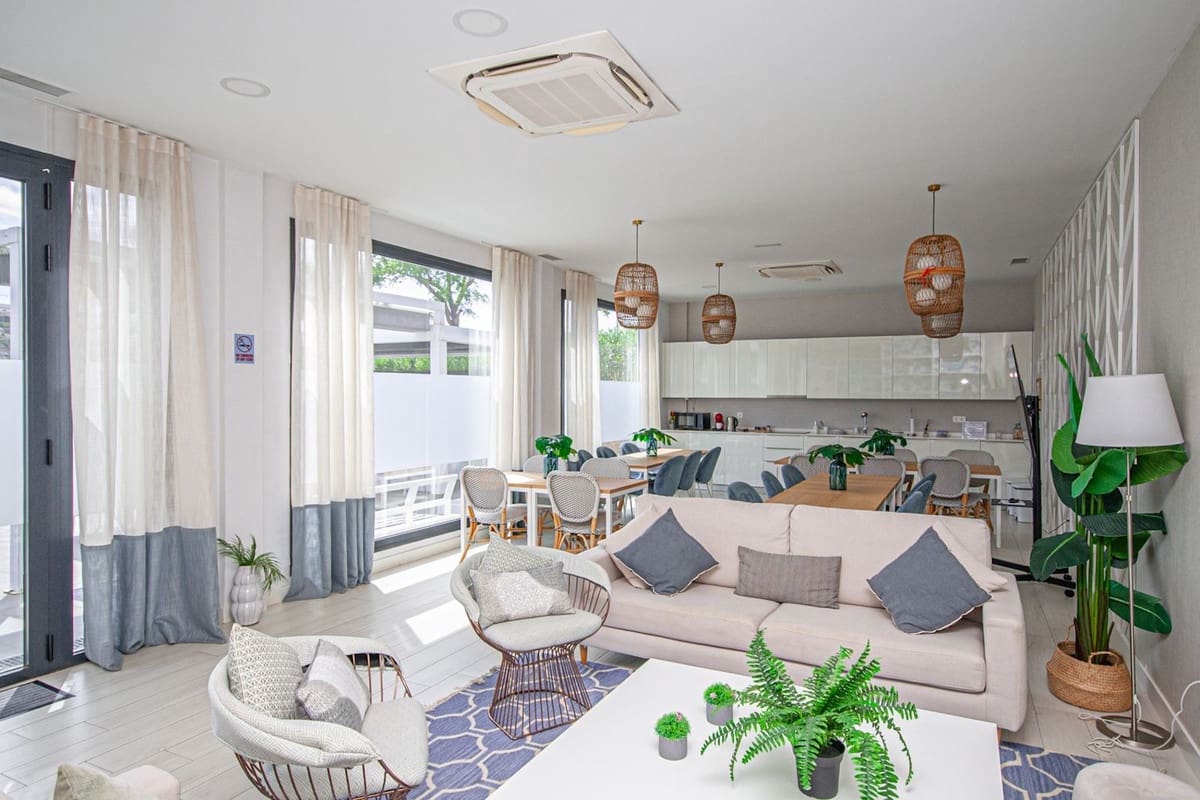3 bedroom Apartment for sale in La Cala de Mijas with garage - € 729,000 (Ref: 9854697)