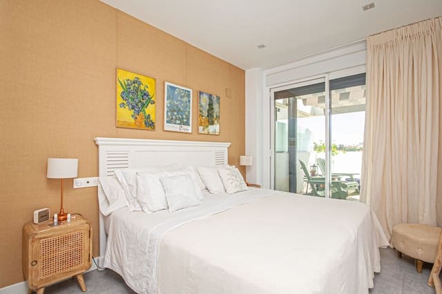 3 soveværelse Lejlighed til salg i La Cala de Mijas, Mijas med garage - € 729.000 (Ref: 9854697)