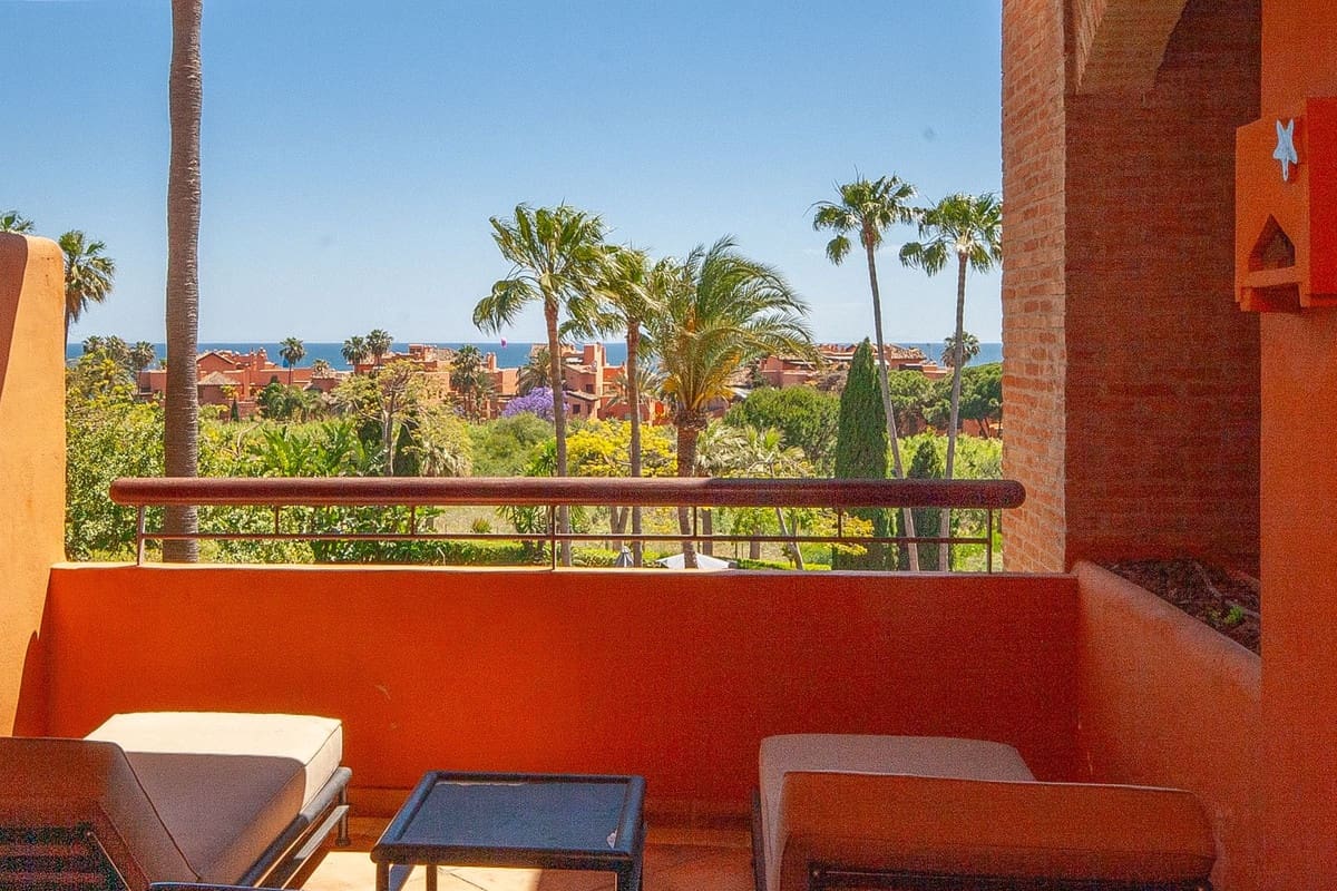 2 soveværelse Lejlighed til salg i Bahia de Marbella - € 850.000 (Ref: 9854698)