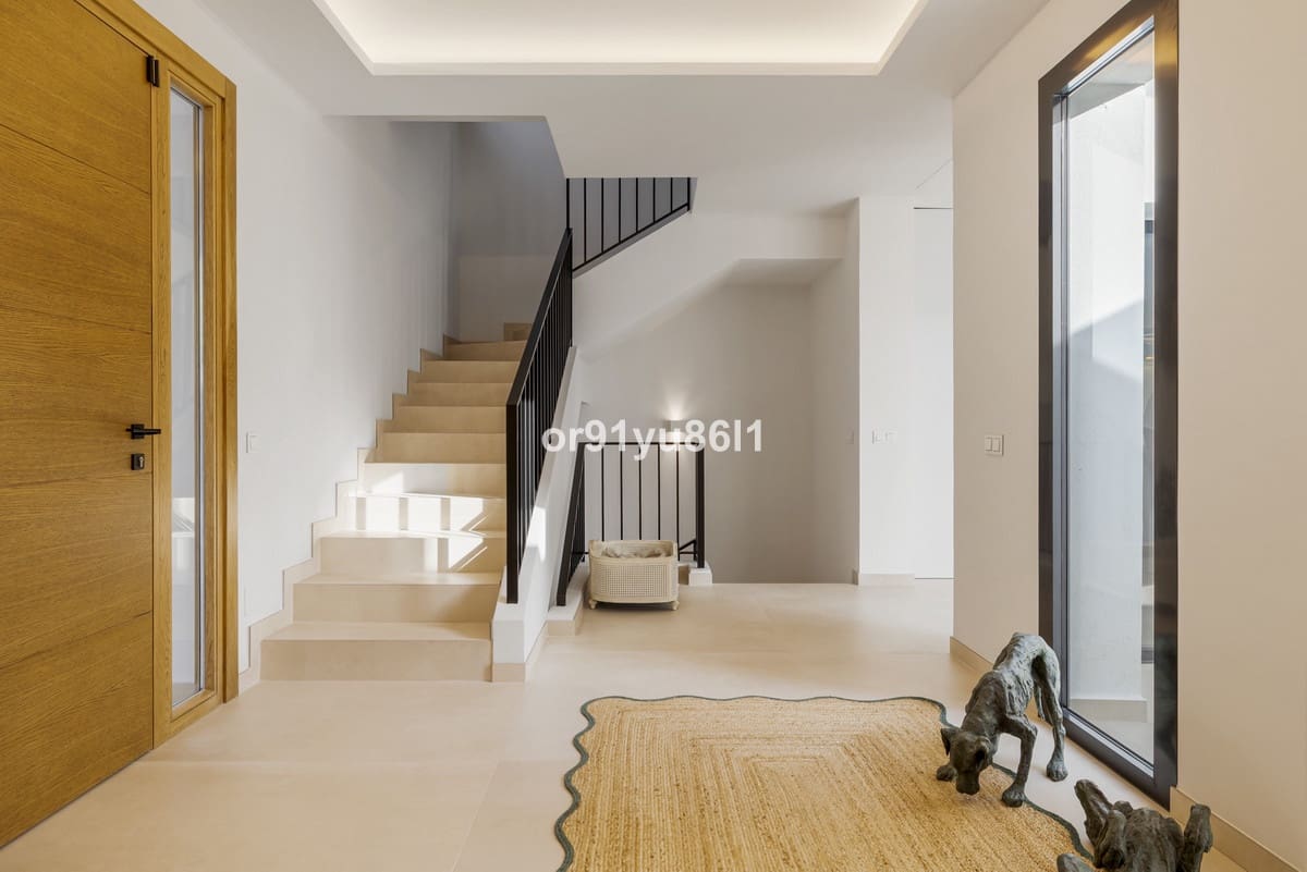 4 bedroom Villa for sale in Golden Mile - € 4,100,000 (Ref: 9856292)