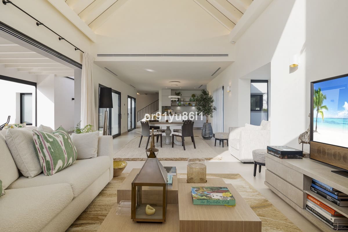 4 bedroom Villa for sale in Golden Mile - € 4,100,000 (Ref: 9856292)