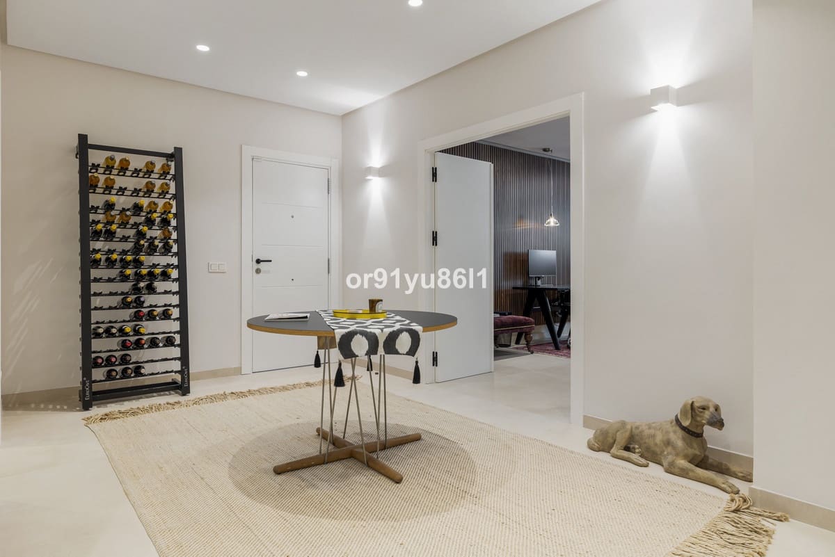 4 bedroom Villa for sale in Golden Mile - € 4,100,000 (Ref: 9856292)