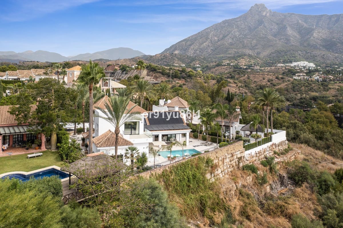 4 bedroom Villa for sale in Golden Mile - € 4,100,000 (Ref: 9856292)