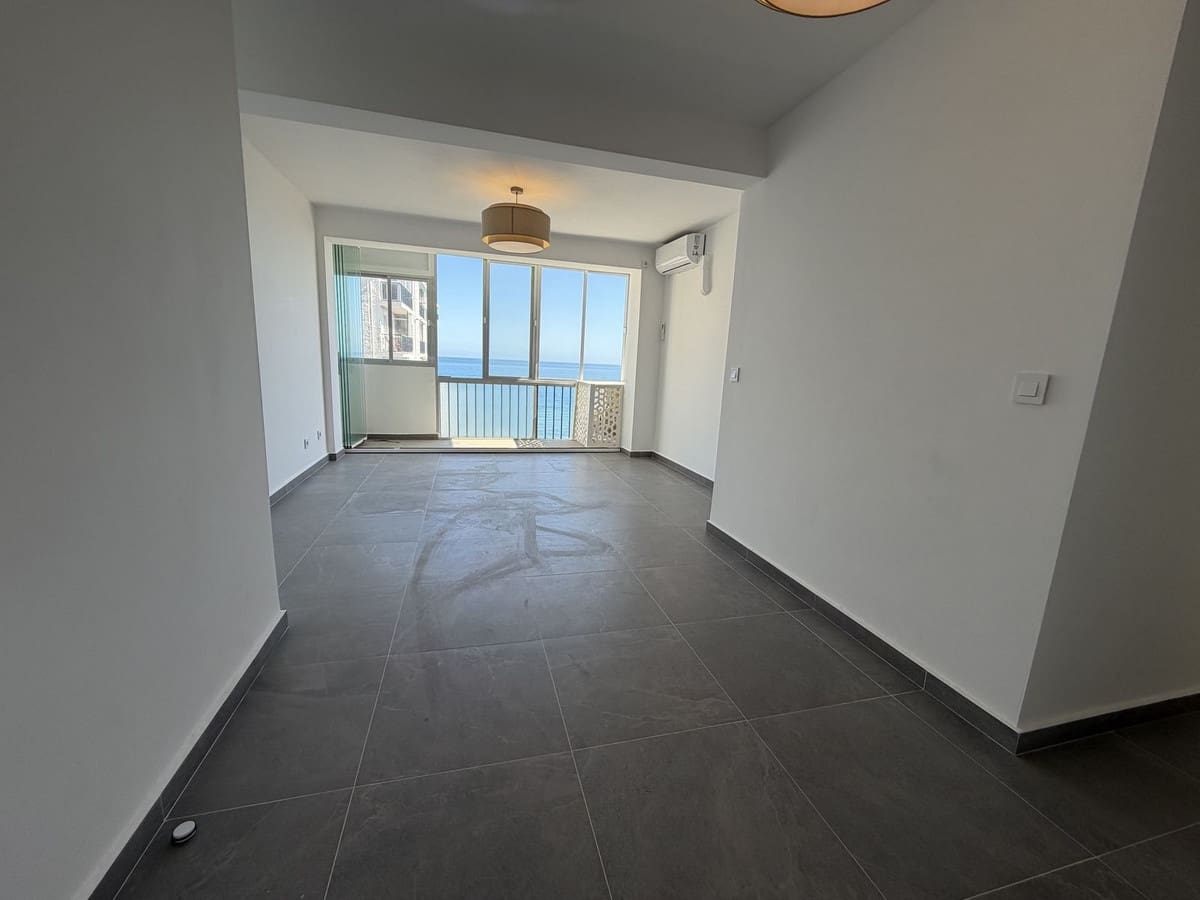 3 bedroom Apartment for sale in Calahonda with garage - € 399,000 (Ref: 9856295)