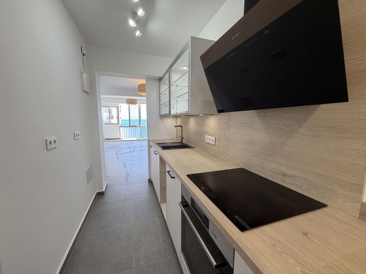 3 bedroom Apartment for sale in Calahonda with garage - € 399,000 (Ref: 9856295)