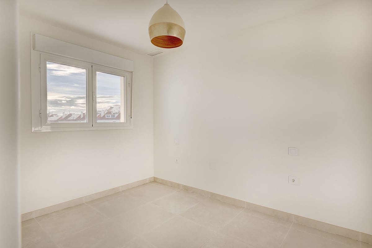 3 sypialnia Apartament na sprzedaż w Estepona z garażem - 499 000 € (Ref: 9861257)