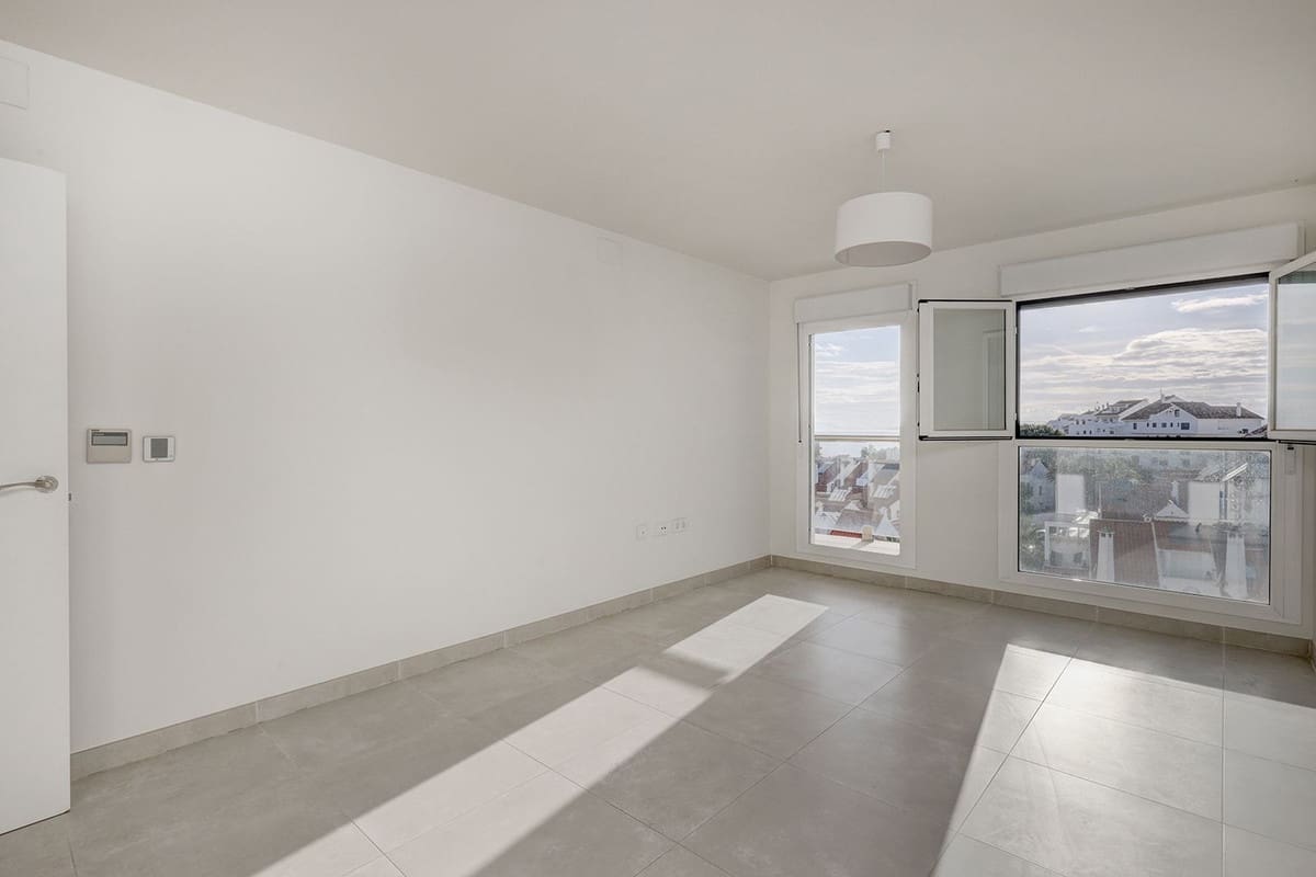 3 sypialnia Apartament na sprzedaż w Estepona z garażem - 499 000 € (Ref: 9861257)