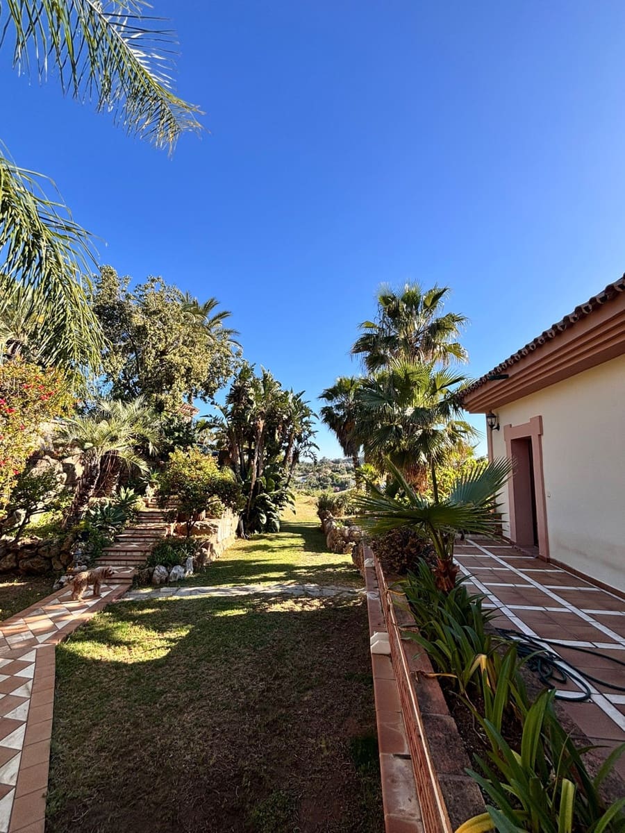 5 camera da letto Villa in vendita in Estepona - 1.676.000 € (Rif: 9861262)