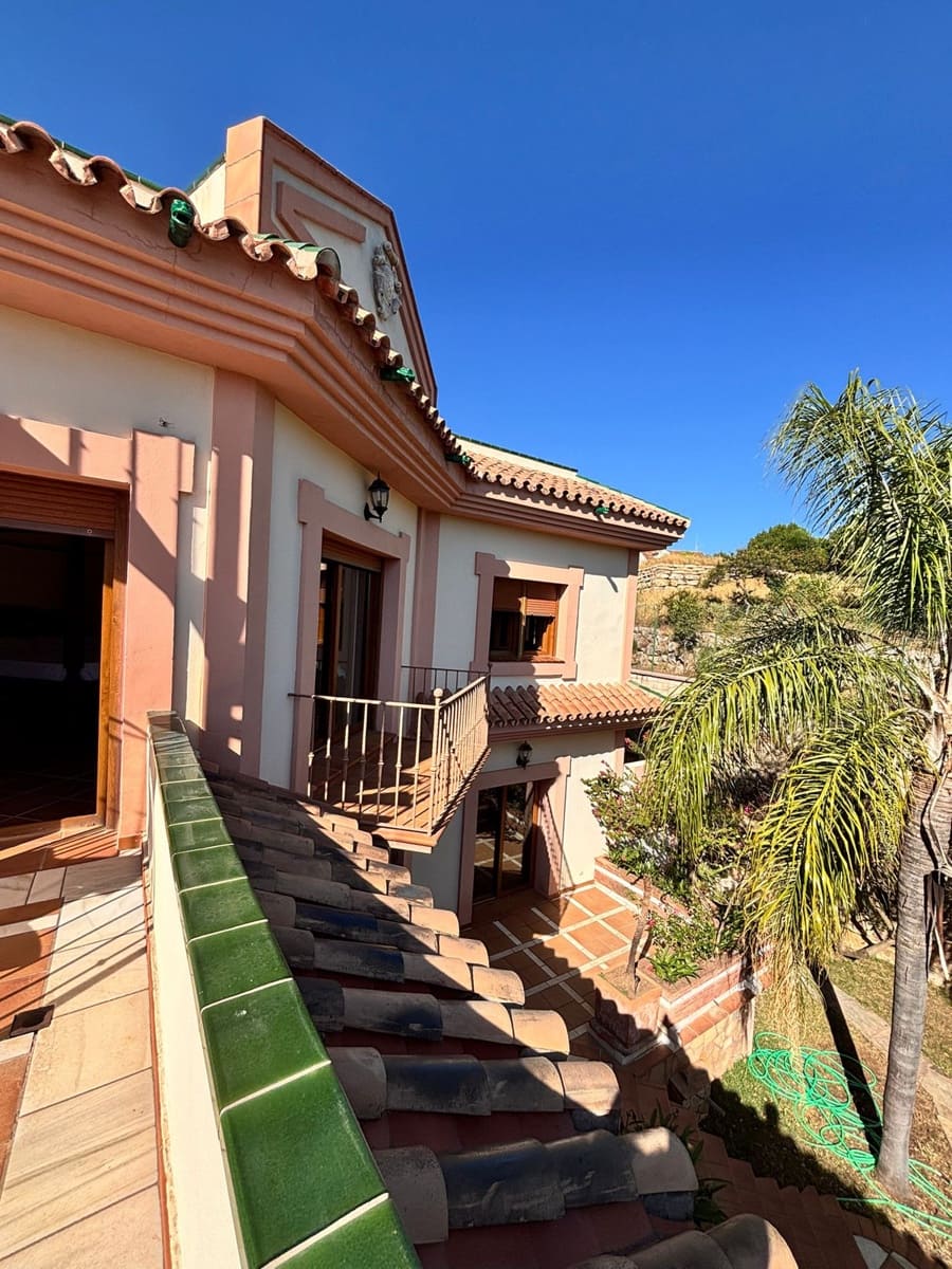 5 camera da letto Villa in vendita in Estepona - 1.676.000 € (Rif: 9861262)