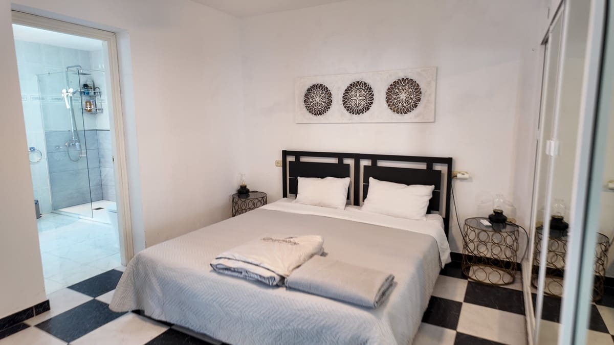 9 soverom Hus til salgs i Mijas - € 850 000 (Ref: 9861271)