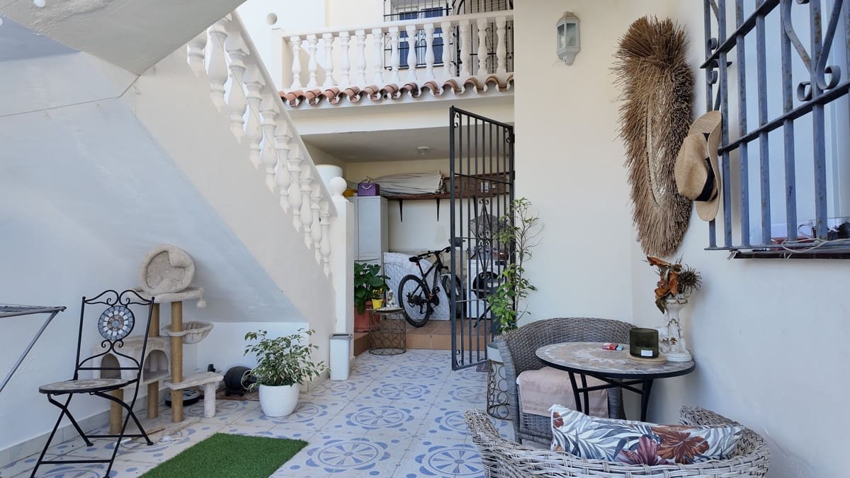 9 soverom Hus til salgs i Mijas - € 850 000 (Ref: 9861271)