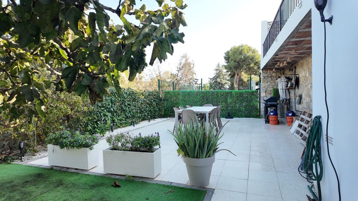 9 soverom Hus til salgs i Mijas - € 850 000 (Ref: 9861271)