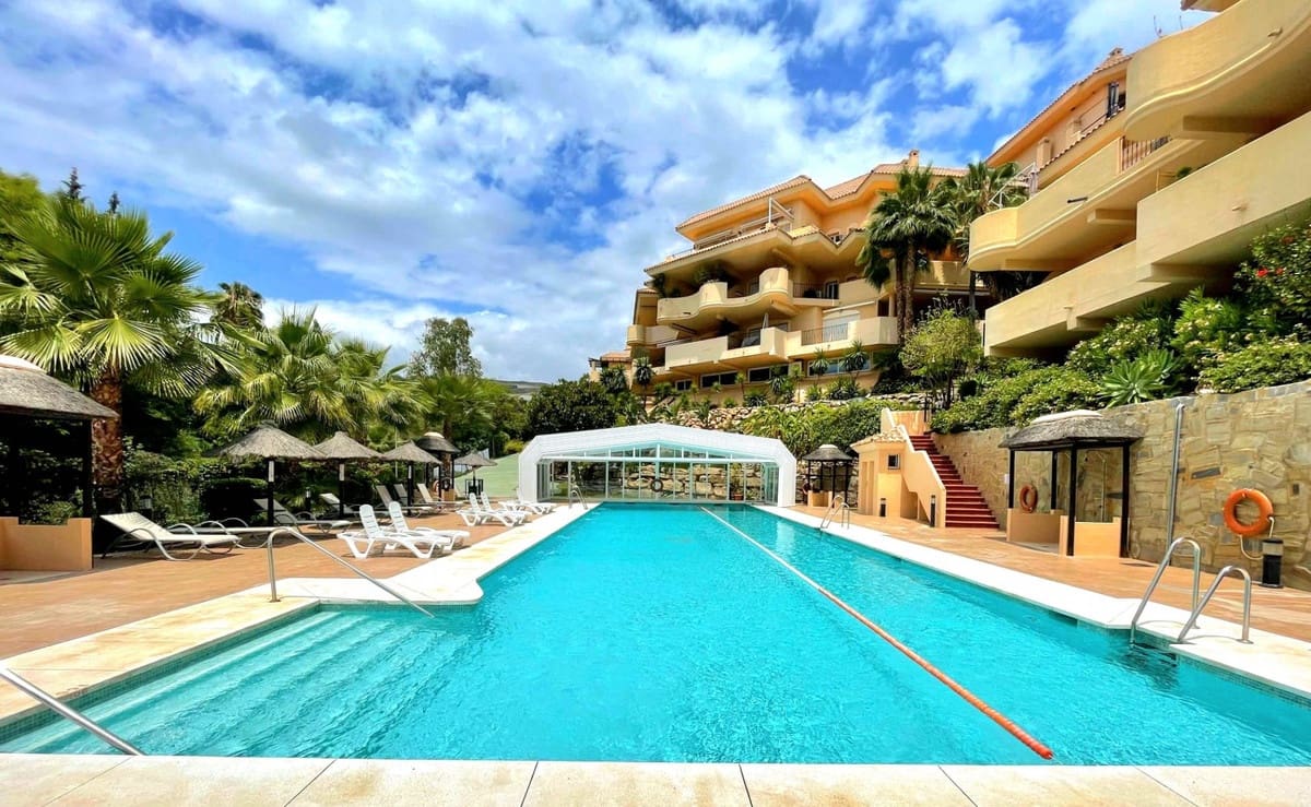 3 soveværelse Lejlighed til salg i Nueva Andalucia - € 620.000 (Ref: 9861274)