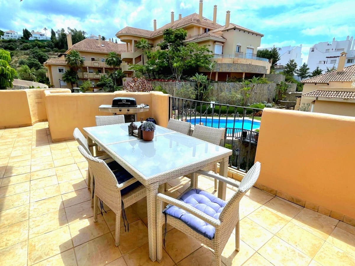 3 soveværelse Lejlighed til salg i Nueva Andalucia - € 620.000 (Ref: 9861274)