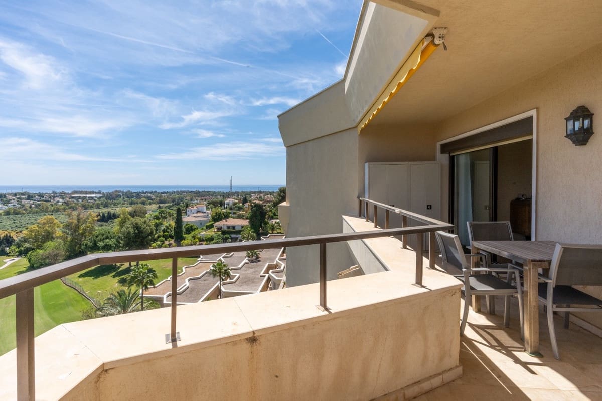 2 soveværelse Penthouse til salg i Estepona - € 629.000 (Ref: 9861276)