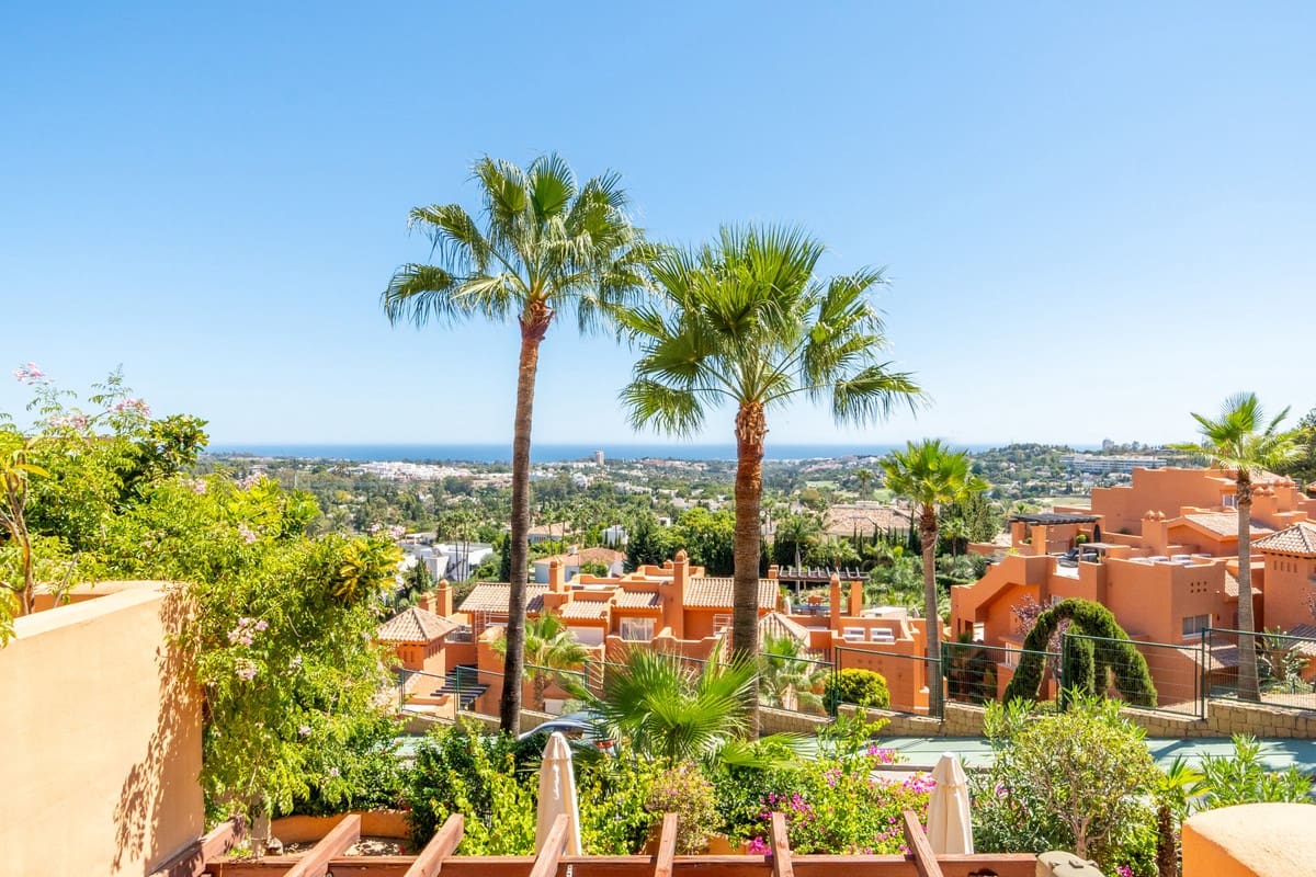 3 soveværelse Penthouse til salg i Nueva Andalucia - € 1.123.000 (Ref: 9861284)