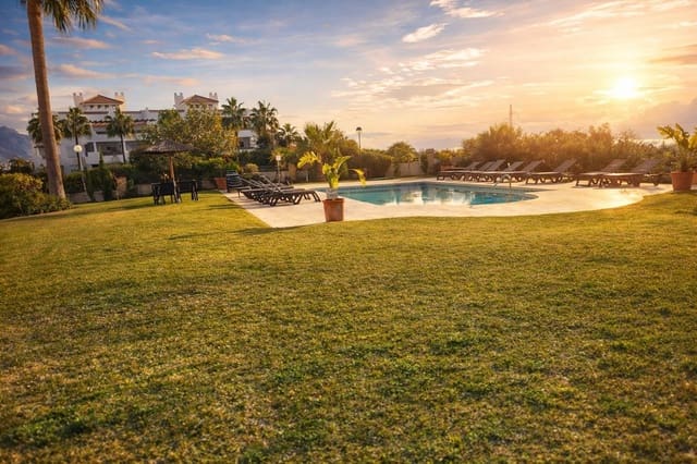 2 slaapkamer Appartement te koop in La Concha - Resina Golf, Estepona - € 694.000 (Ref: 9861289)