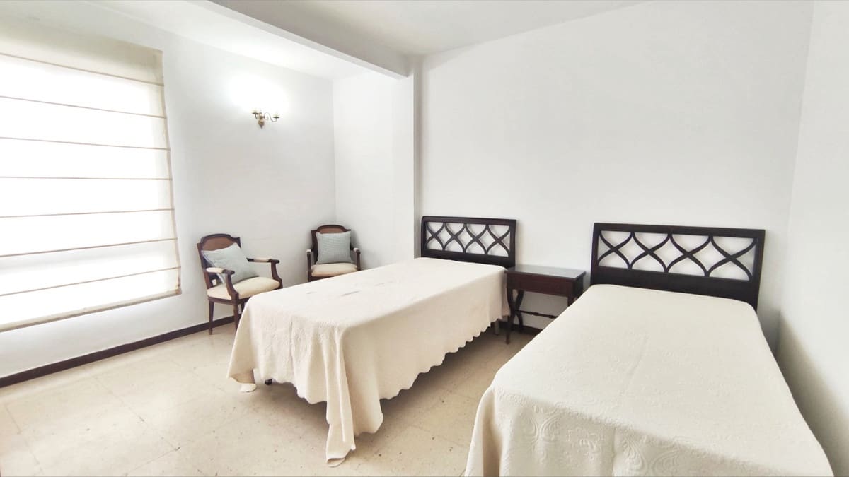 4 soveværelse Lejlighed til salg i Marbella - € 650.000 (Ref: 9861290)