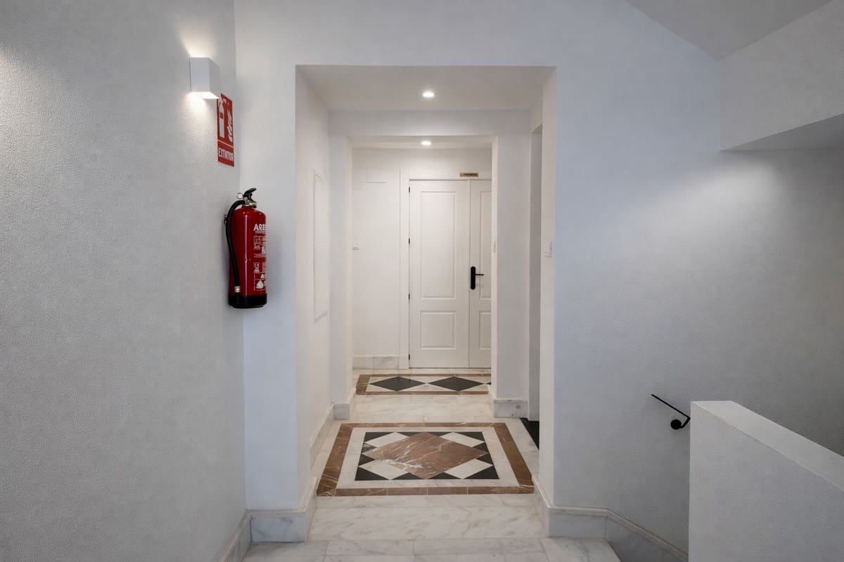 2 soveværelse Lejlighed til salg i Nueva Andalucia - € 575.000 (Ref: 9861294)