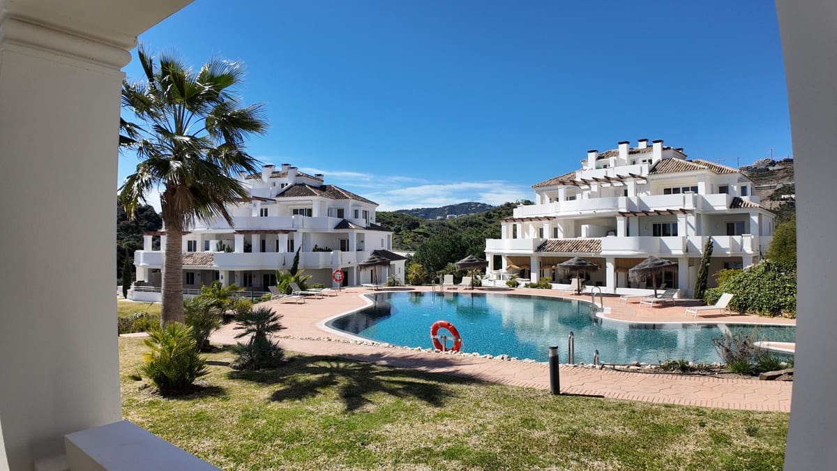 2 soveværelse Lejlighed til salg i Nueva Andalucia - € 575.000 (Ref: 9861294)