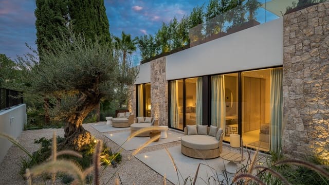 4 makuuhuone Huvila myytävänä paikassa Puerto Banus, Marbella - 5 975 000 € (Ref: 9861300)