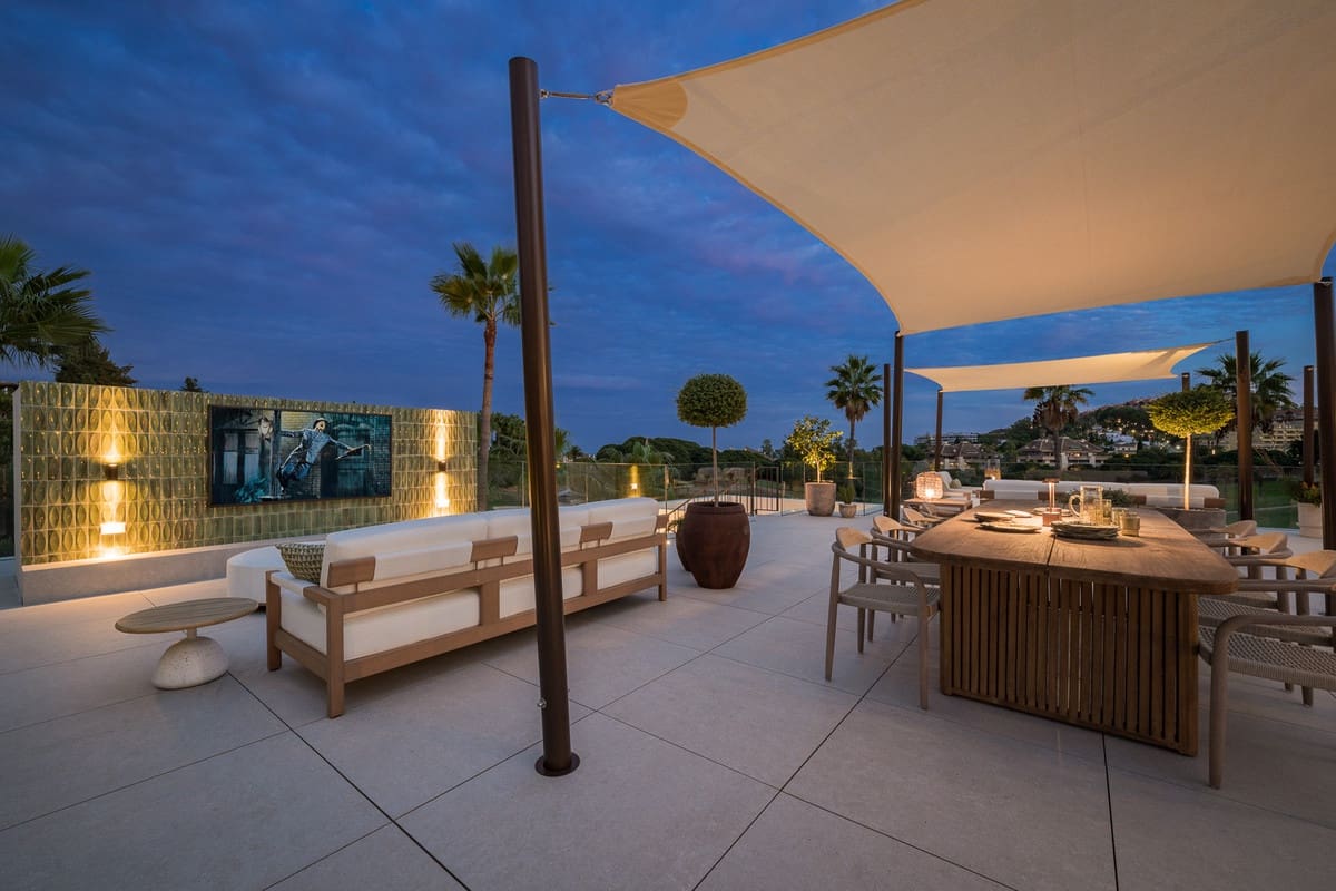4 sypialnia Willa na sprzedaż w Nueva Andalucia - 5 975 000 € (Ref: 9861300)