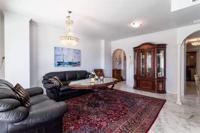 4 Zimmer Apartment zu verkaufen in Castillo Sohail, Fuengirola - 950.000 € (Ref: 9861305)