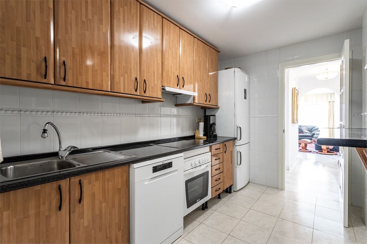 4 Zimmer Apartment zu verkaufen in Fuengirola - 950.000 € (Ref: 9861305)