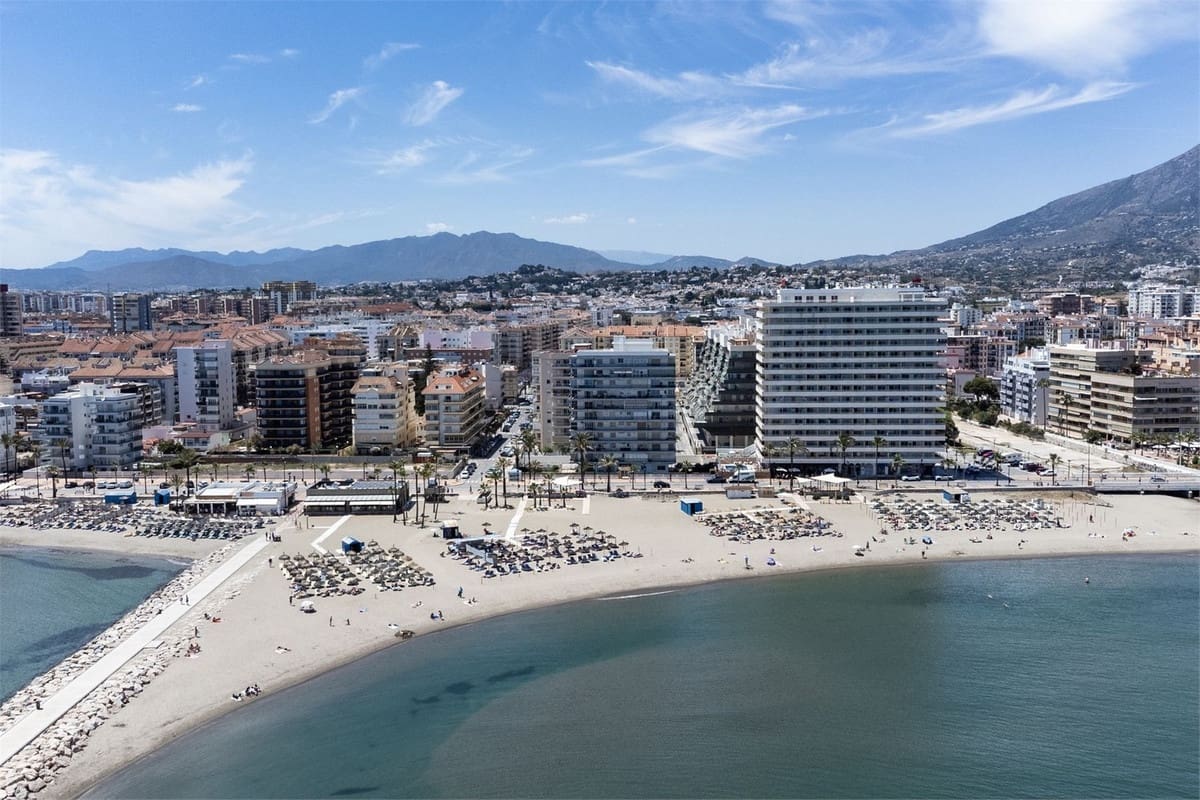 4 Zimmer Apartment zu verkaufen in Fuengirola - 950.000 € (Ref: 9861305)