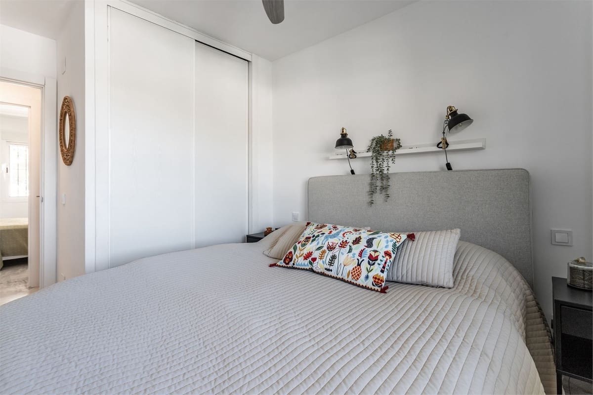 2 chambre Appartement à vendre à Riviera del Sol avec garage - 279 000 € (Ref: 9861307)