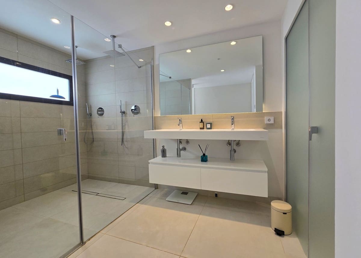 3 sypialnia Apartament na sprzedaż w Fuengirola z garażem - 890 000 € (Ref: 9863798)