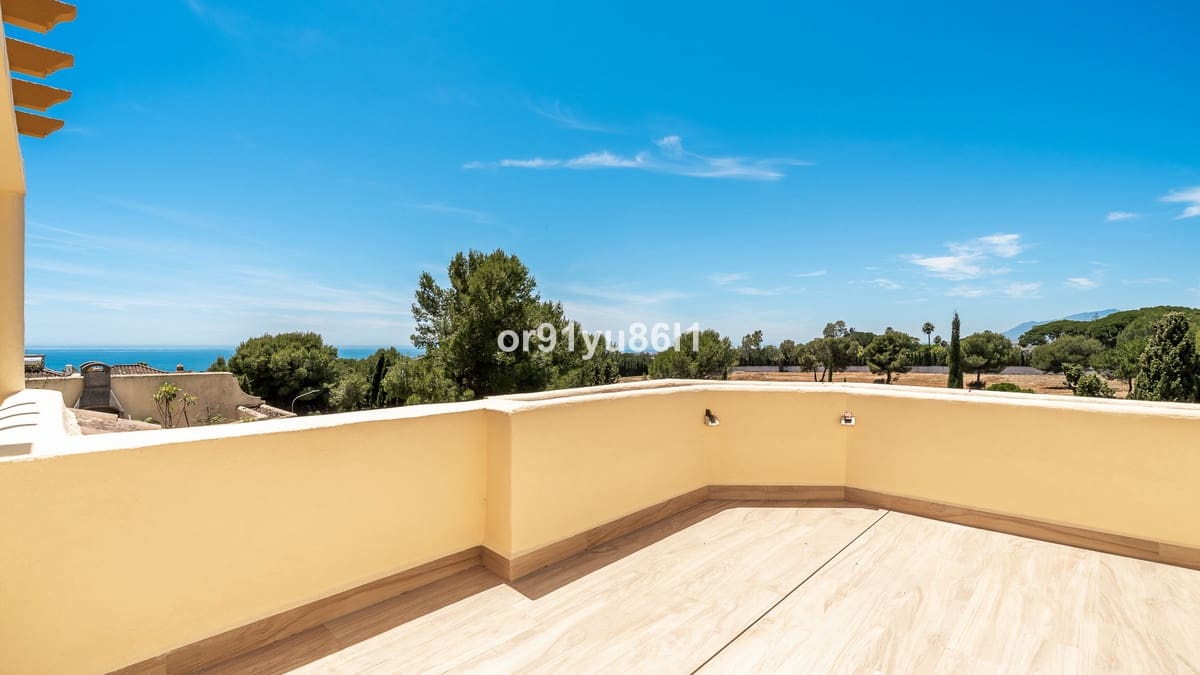 4 bedroom Finca/Country House for sale in Marbella - € 1,195,000 (Ref: 9863800)
