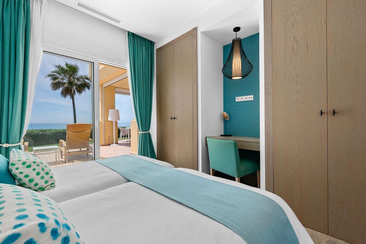 5 bedroom Apartment for sale in Rio Real with garage - € 5,295,000 (Ref: 9866281)
