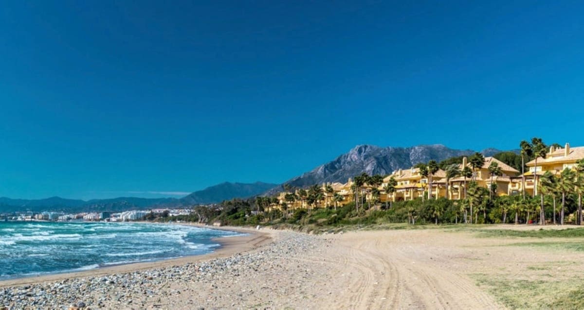 5 bedroom Apartment for sale in Rio Real with garage - € 5,295,000 (Ref: 9866281)