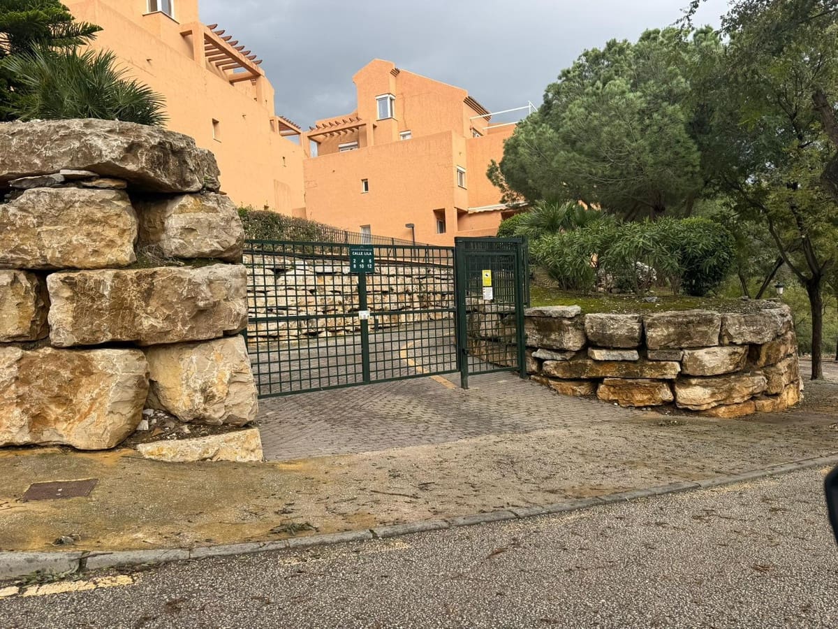 2 sypialnia Apartament na sprzedaż w Marbella - 440 000 € (Ref: 9866283)