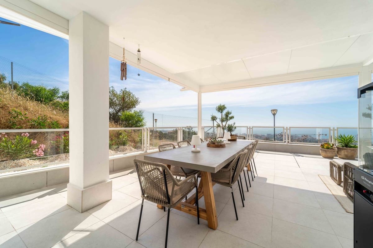 4 soverom Leilighet til salgs i Benalmadena Costa med garasje - € 1 200 000 (Ref: 9866285)