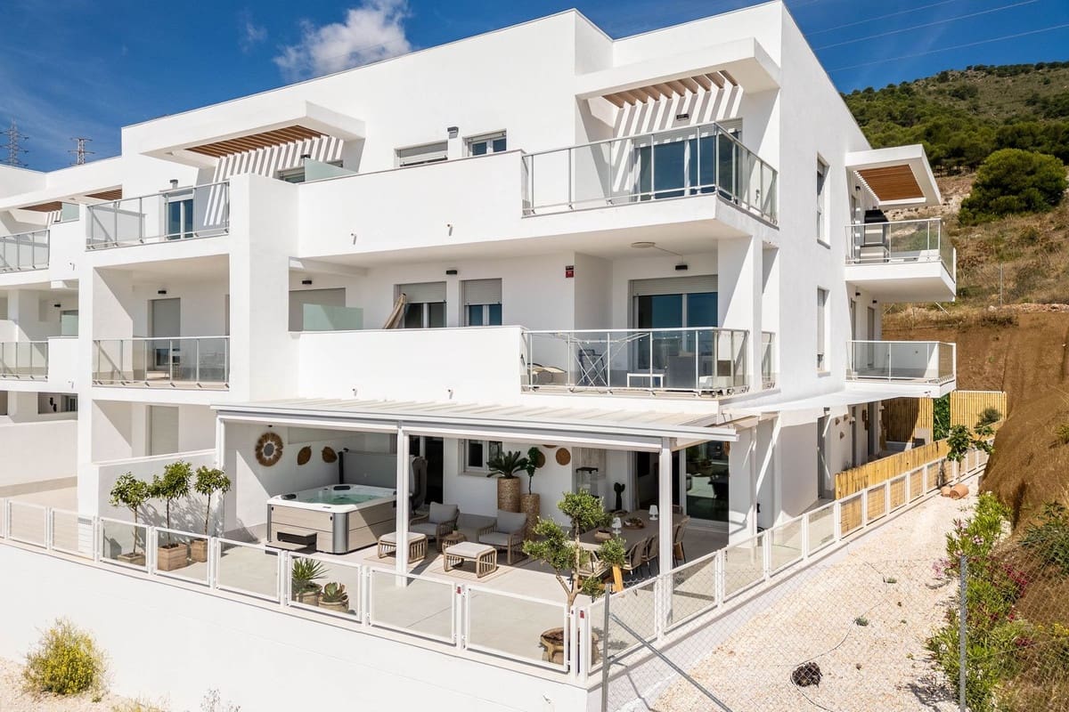 4 soverom Leilighet til salgs i Benalmadena Costa med garasje - € 1 200 000 (Ref: 9866285)