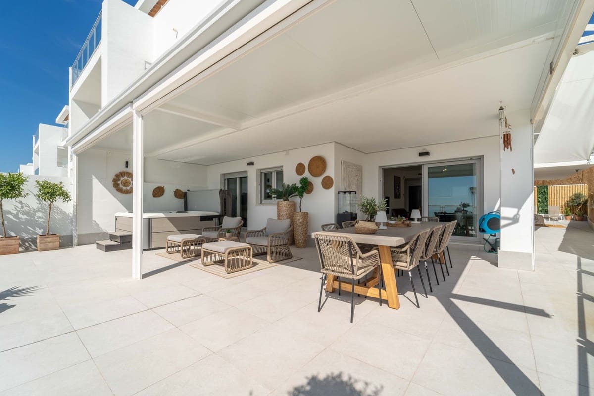 4 soverom Leilighet til salgs i Benalmadena Costa med garasje - € 1 200 000 (Ref: 9866285)