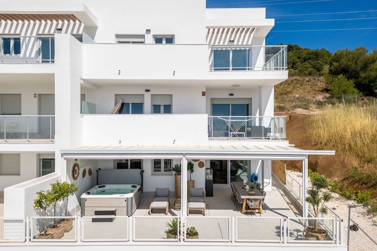 4 soverom Leilighet til salgs i Benalmadena Costa med garasje - € 1 200 000 (Ref: 9866285)