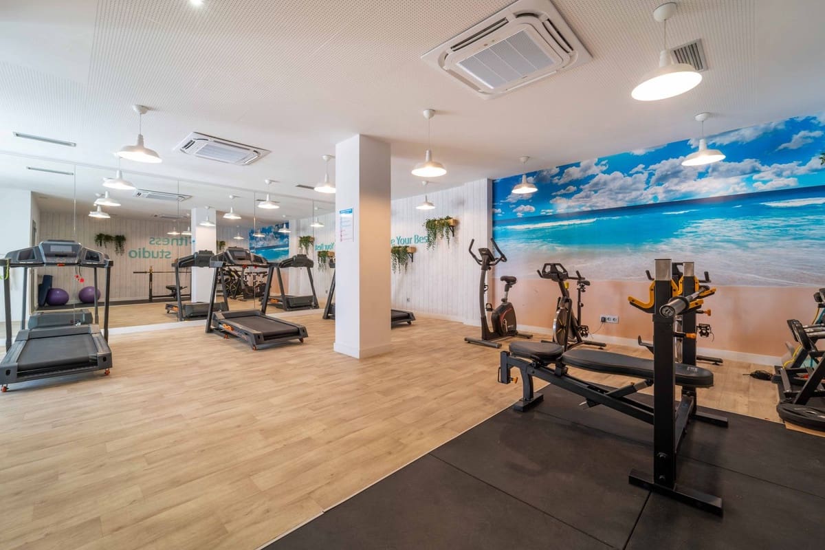4 soverom Leilighet til salgs i Benalmadena Costa med garasje - € 1 200 000 (Ref: 9866285)