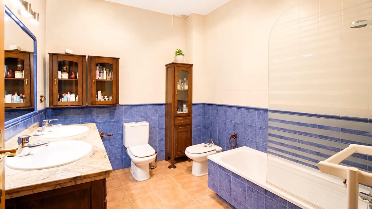 8 quarto Casa em Banda para venda em Ronda com garagem - 245 000 € (Ref: 9866286)