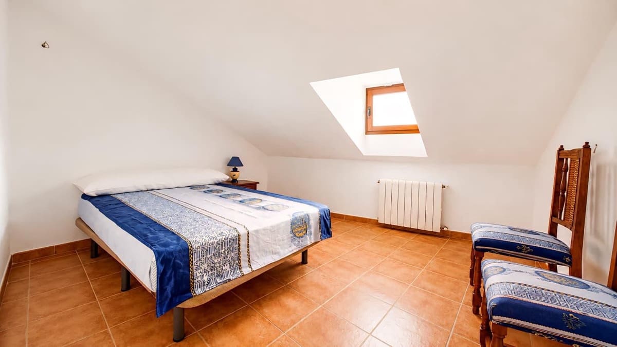 8 quarto Casa em Banda para venda em Ronda com garagem - 245 000 € (Ref: 9866286)