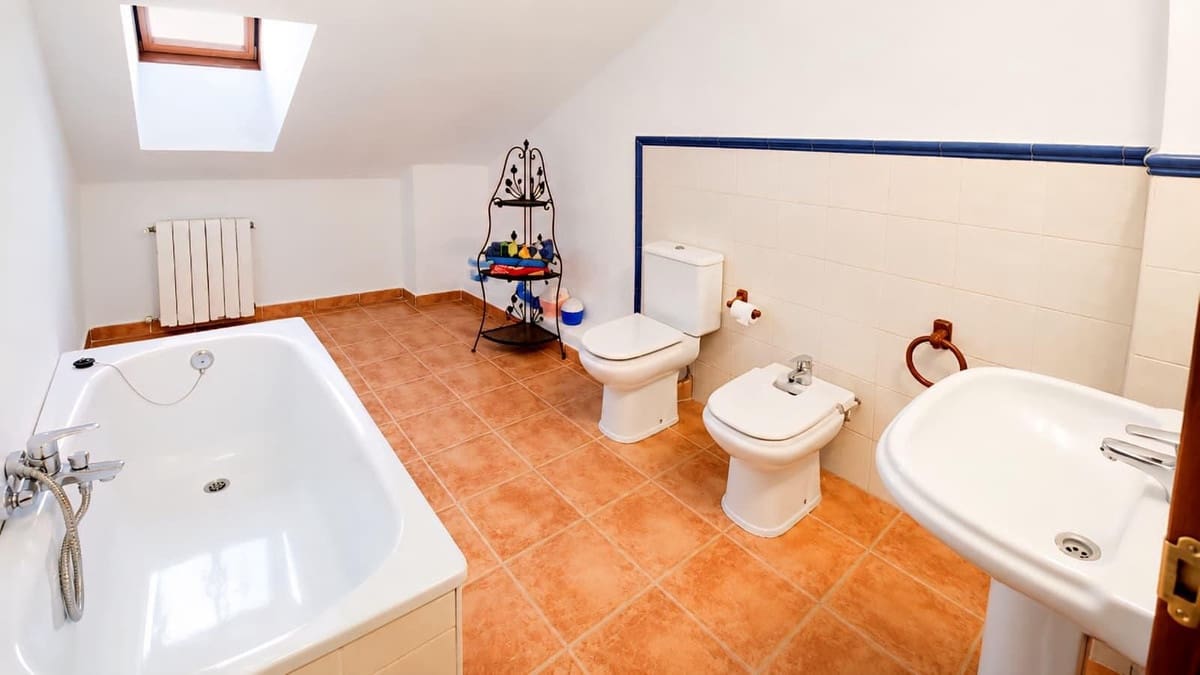 8 quarto Casa em Banda para venda em Ronda com garagem - 245 000 € (Ref: 9866286)