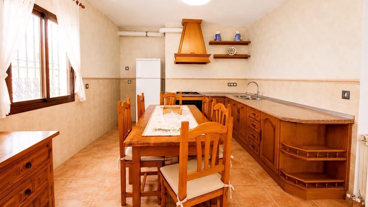 8 quarto Casa em Banda para venda em Ronda com garagem - 245 000 € (Ref: 9866286)