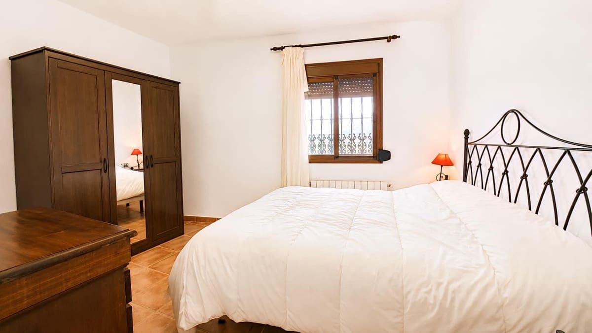 8 quarto Casa em Banda para venda em Ronda com garagem - 245 000 € (Ref: 9866286)