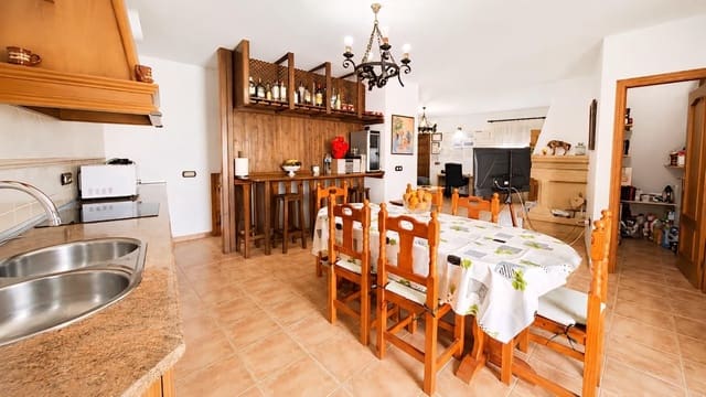8 Zimmer Haus zu verkaufen in Ronda mit Garage - 245.000 € (Ref: 9866286)