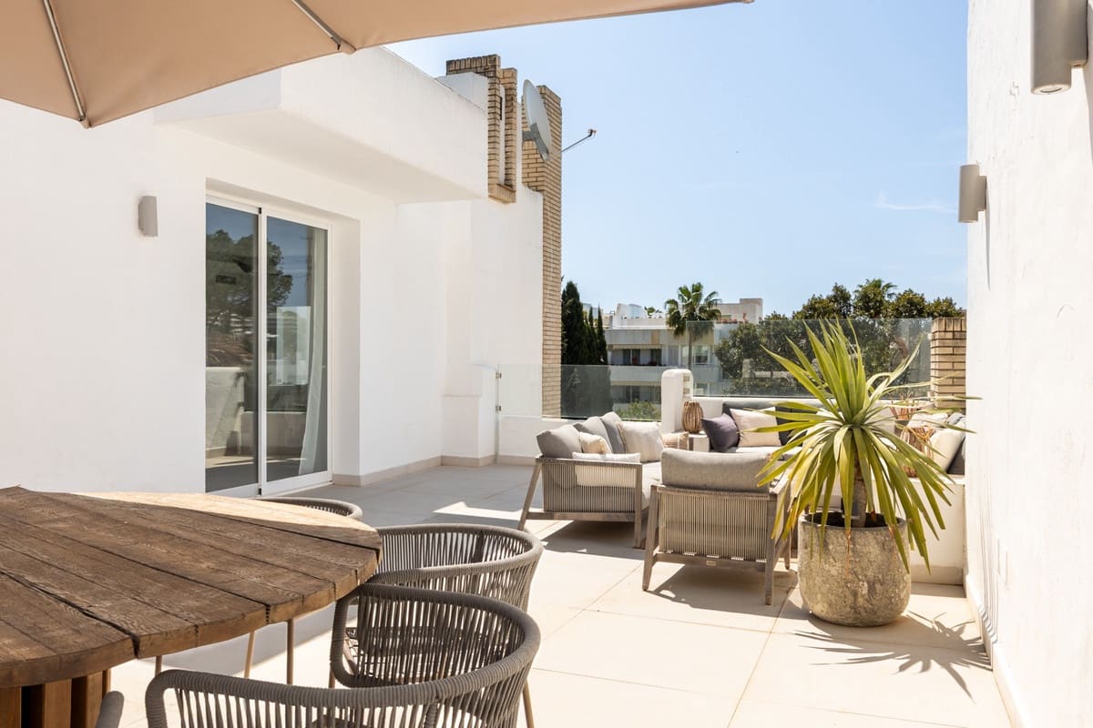 3 soveværelse Lejlighed til salg i Nueva Andalucia - € 779.000 (Ref: 9866287)